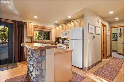 141152 Crescent Moon Dr, Crescent Lake, OR 97733 - Photo 15