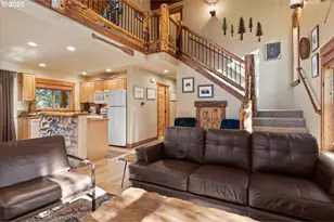 141152 Crescent Moon Dr, Crescent Lake, OR 97733 - Photo 11