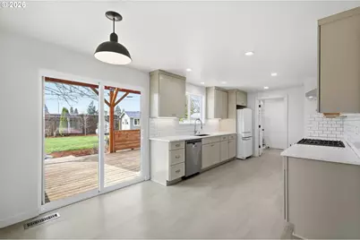 3179 Wayside Loop, Springfield, OR 97477 - Photo 11