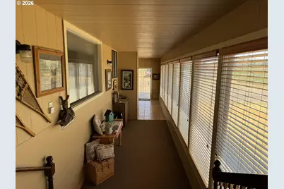 1322 W Darland St, Goldendale, WA 98620 - Photo 9