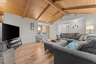 7456 SE Eldorado St, Milwaukie, OR 97267 - Photo 11