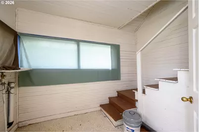 1313 SE Pine St, Roseburg, OR 97470 - Photo 11