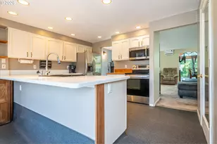 1750 Lincoln Rd, Coos Bay, OR 97420 - Photo 3