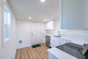 4641 SW Coast Ave, Lincoln City, OR 97367 - Photo 15