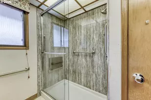 7040 SW 2nd Ave, Portland, OR 97219 - Photo 23