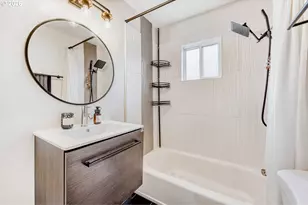 1422 SE 169th Pl, Portland, OR 97233 - Photo 15