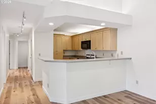 5055 Foothills Dr, Lake Oswego, OR 97034 - Photo 13