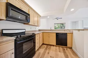 5055 Foothills Dr, Lake Oswego, OR 97034 - Photo 15