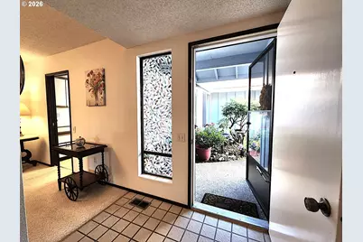 9420 SW Brentwood Pl, Portland, OR 97224 - Photo 7