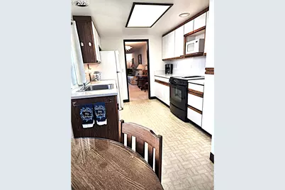 9420 SW Brentwood Pl, Portland, OR 97224 - Photo 23