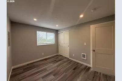 9330 SE Grant St, Portland, OR 97216 - Photo 15