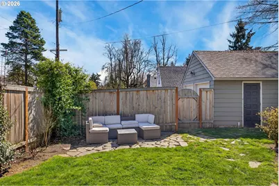 615 E 31st St, Vancouver, WA 98663 - Photo 29