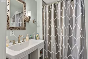 615 E 31st St, Vancouver, WA 98663 - Photo 23