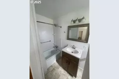 144 166 Reager St, Medford, OR 97501 - Photo 19