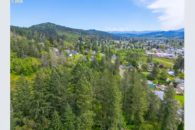 Maple Ave, Sutherlin, OR 97479 - Photo 17