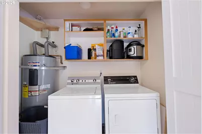 42020 Forest Court Ln, Astoria, OR 97103 - Photo 11