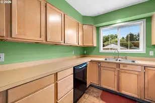 12275 SW 14th St, Beaverton, OR 97005 - Photo 15