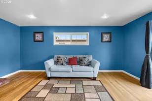 12275 SW 14th St, Beaverton, OR 97005 - Photo 9