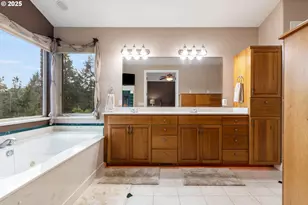 13767 N Bank Rd, Roseburg, OR 97470 - Photo 25