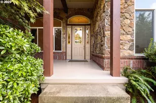 13767 N Bank Rd, Roseburg, OR 97470 - Photo 11