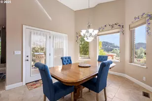 13767 N Bank Rd, Roseburg, OR 97470 - Photo 21