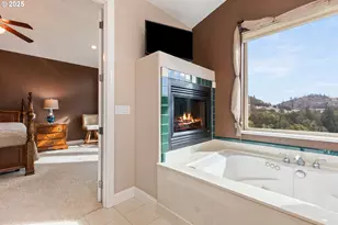 13767 N Bank Rd, Roseburg, OR 97470 - Photo 27