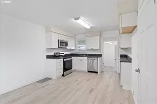 704 16th Ave, Albany, OR 97321 - Photo 11