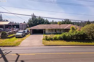 2335 Woodland Dr, Coos Bay, OR 97420 - Photo 1