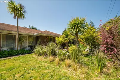 2335 Woodland Dr, Coos Bay, OR 97420 - Photo 5