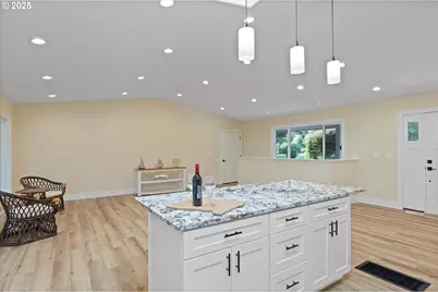 889 Olalla Rd, Toledo, OR 97391 - Photo 9