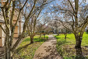 14810 SW Sandhill Loop, Beaverton, OR 97007 - Photo 5
