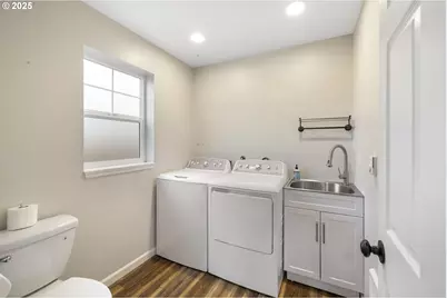 130 W 1st Ave, Estacada, OR 97023 - Photo 47