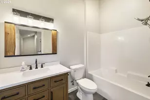 130 W 1st Ave, Estacada, OR 97023 - Photo 33