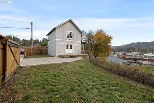 130 W 1st Ave, Estacada, OR 97023 - Photo 45