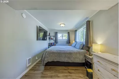 545 S 8th St, Cottage Grove, OR 97424 - Photo 23