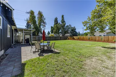 545 S 8th St, Cottage Grove, OR 97424 - Photo 35