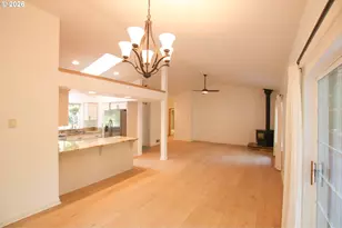 3330 31st St, Florence, OR 97439 - Photo 5