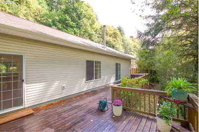 3330 31st St, Florence, OR 97439 - Photo 29