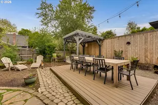 1332 NE Fremont St, Portland, OR 97212 - Photo 37