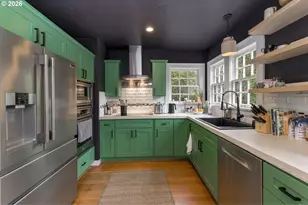 1332 NE Fremont St, Portland, OR 97212 - Photo 23