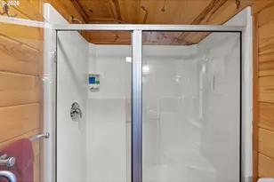 56483 McKenzie Hwy, McKenzie Bridge, OR 97413 - Photo 25