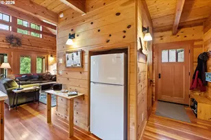 56483 McKenzie Hwy, McKenzie Bridge, OR 97413 - Photo 11