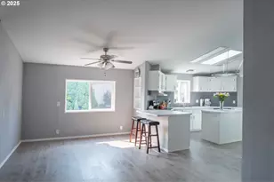 1145 SW Cypress St, McMinnville, OR 97128 - Photo 5