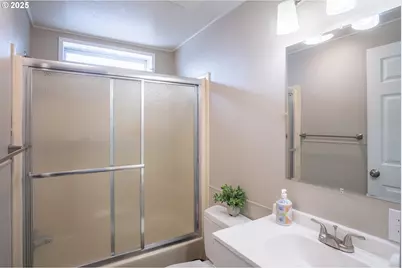 1145 SW Cypress St #12, McMinnville, OR 97128 - Photo 11