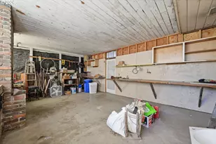 2296 Pierce St, Eugene, OR 97405 - Photo 21