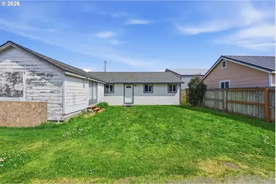 125 N 8th St, Lakeside, OR 97449 - Photo 25