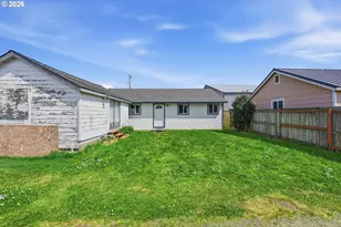 125 N 8th St, Lakeside, OR 97449 - Photo 25