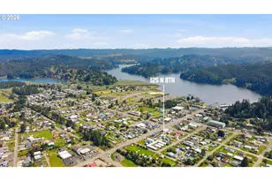 125 N 8th St, Lakeside, OR 97449 - Photo 9