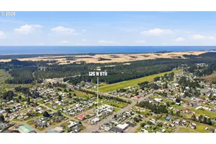 125 N 8th St, Lakeside, OR 97449 - Photo 7
