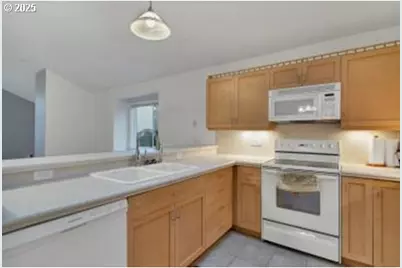 3246 NW Mast Ave, Lincoln City, OR 97367 - Photo 3